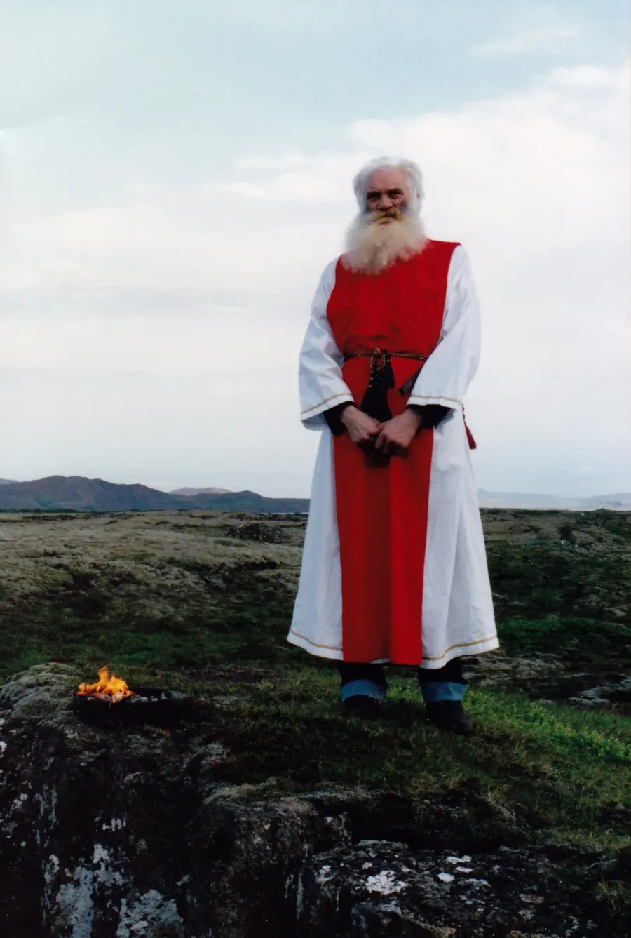 The Ásatrú card