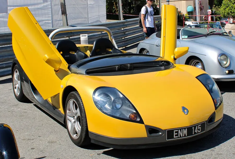 The Renault Sport Spider card