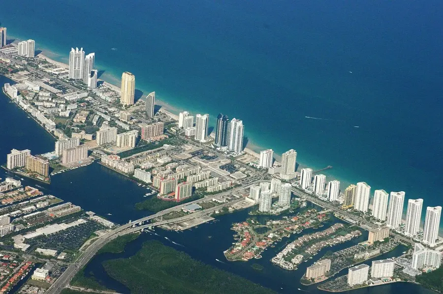 The Sunny Isles Beach, Florida card