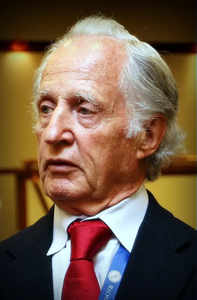 The Mario Capecchi card