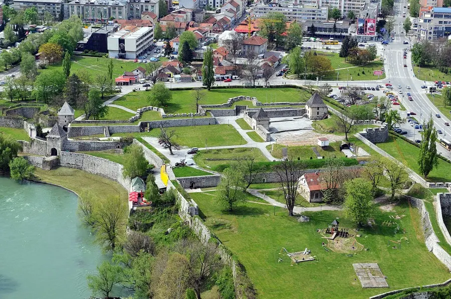 The Kastel Fortress card