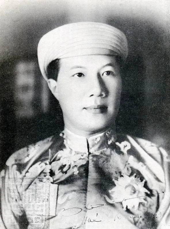 The Bảo Đại card