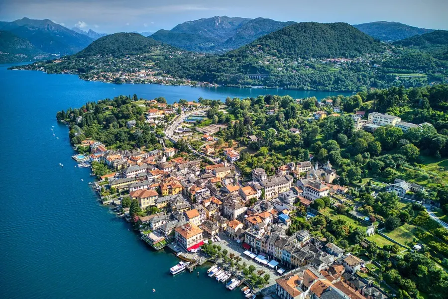 The Orta San Giulio card