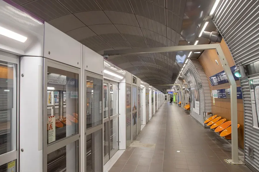 The Mairie de Montrouge station card