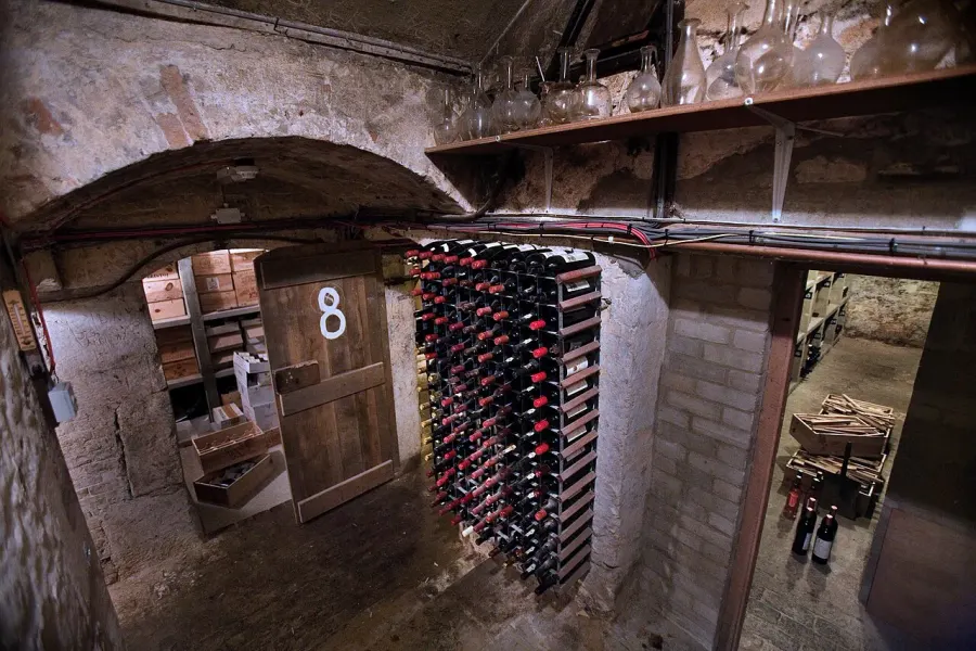 The Wine cellar card