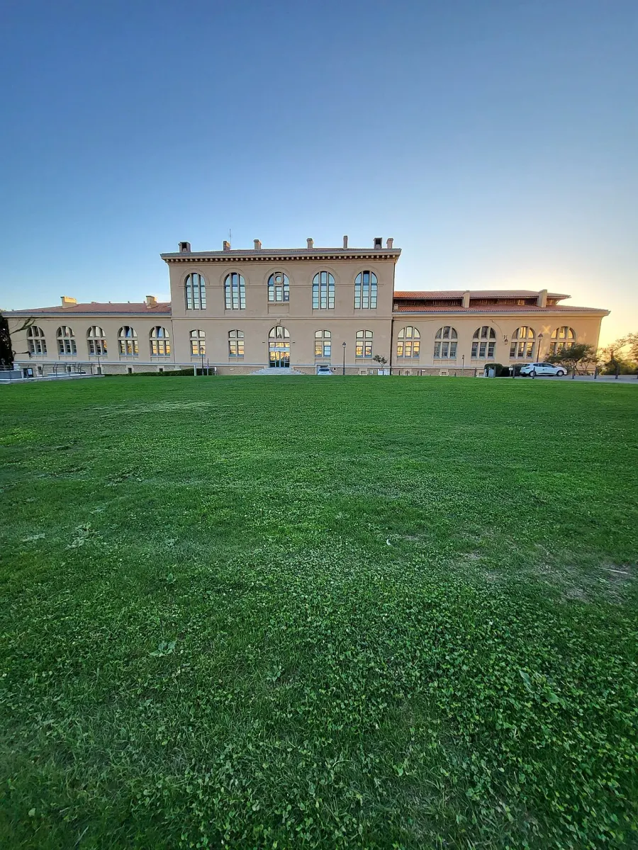 The Aix-Marseille University card
