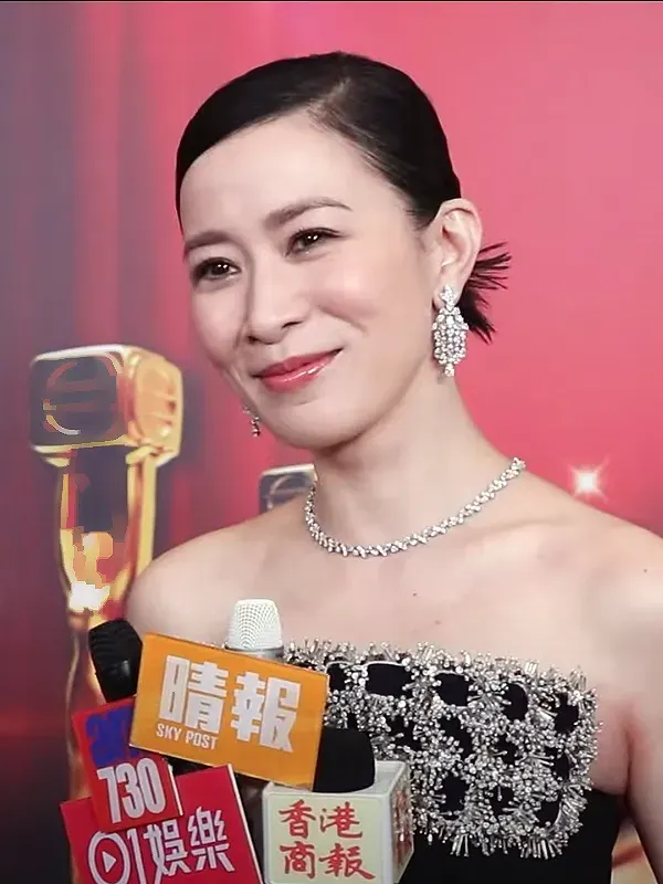 La carte Charmaine Sheh