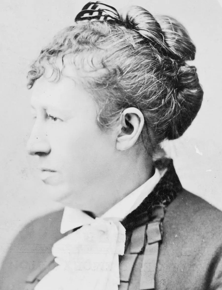 The Julia Grant card