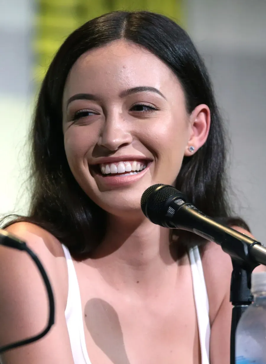 La carte Christian Serratos