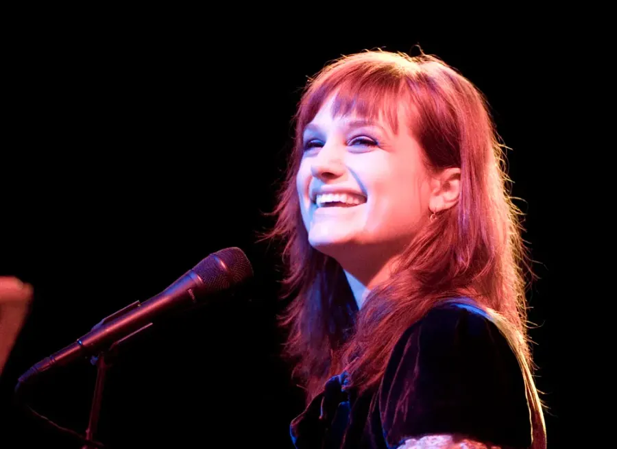 La carte Alison Sudol