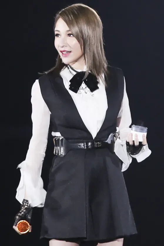 The Elva Hsiao card