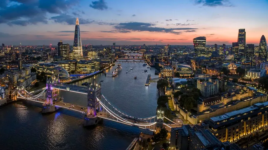 The London metropolitan area card