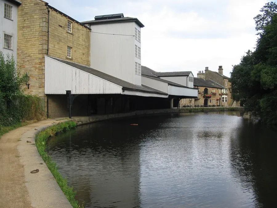 The Leeds and Liverpool Canal card