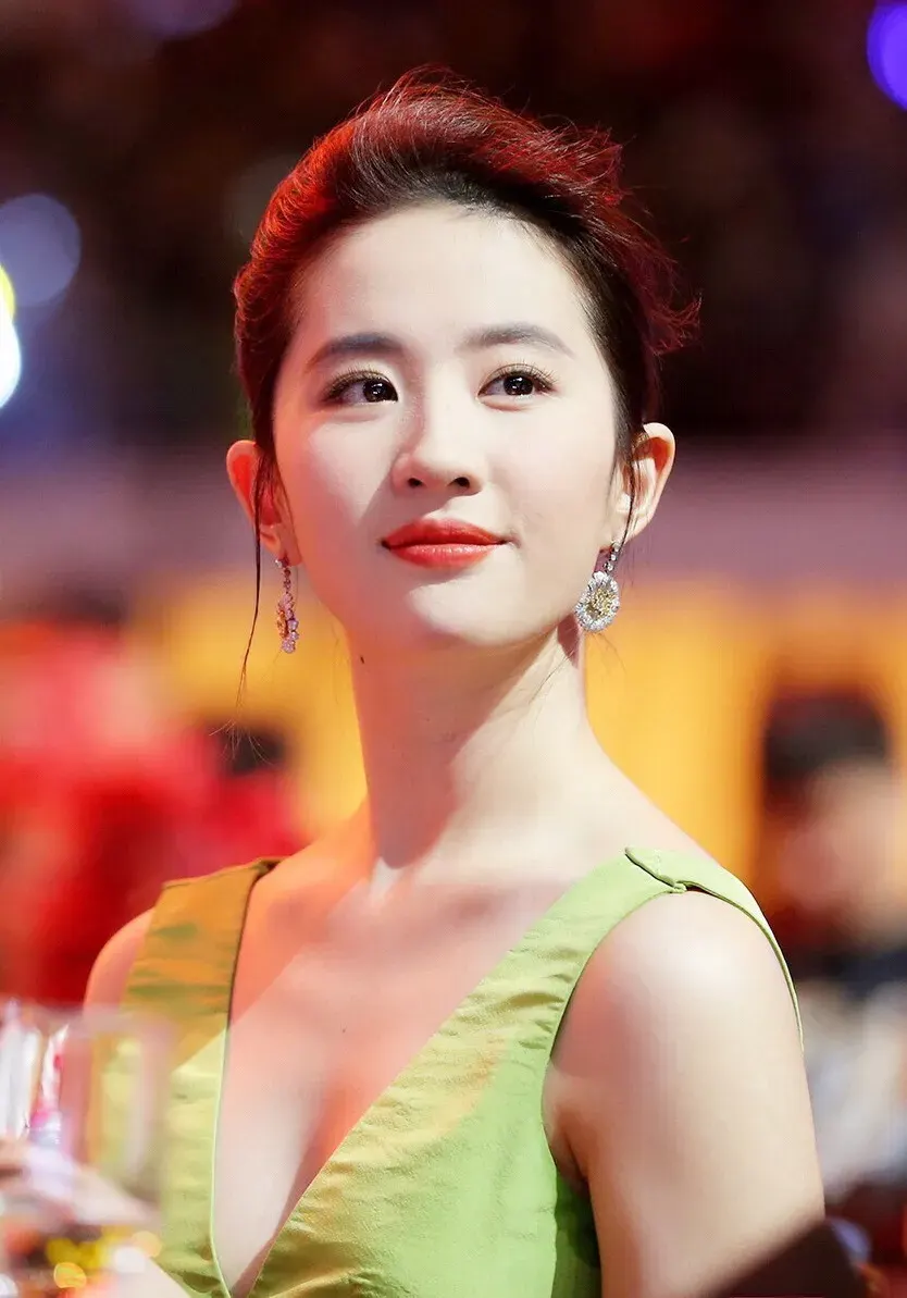 La carte Liu Yifei