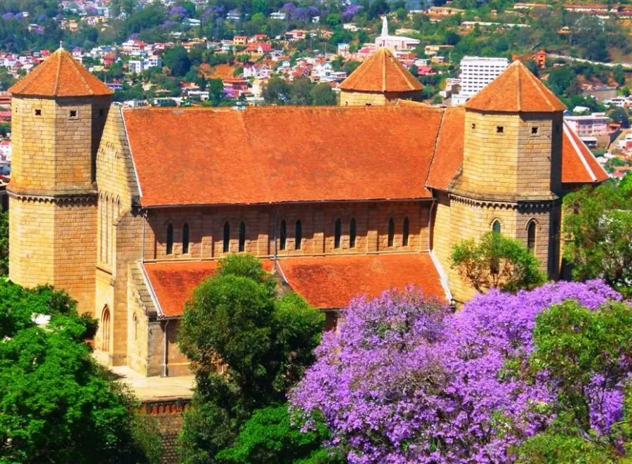 La carte Cathédrale Saint-Laurent Ambohimanoro