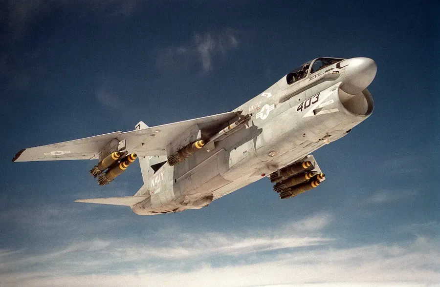 La carte LTV A-7 Corsair II