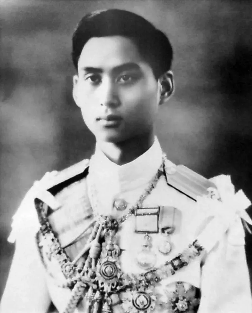 The Ananda Mahidol card