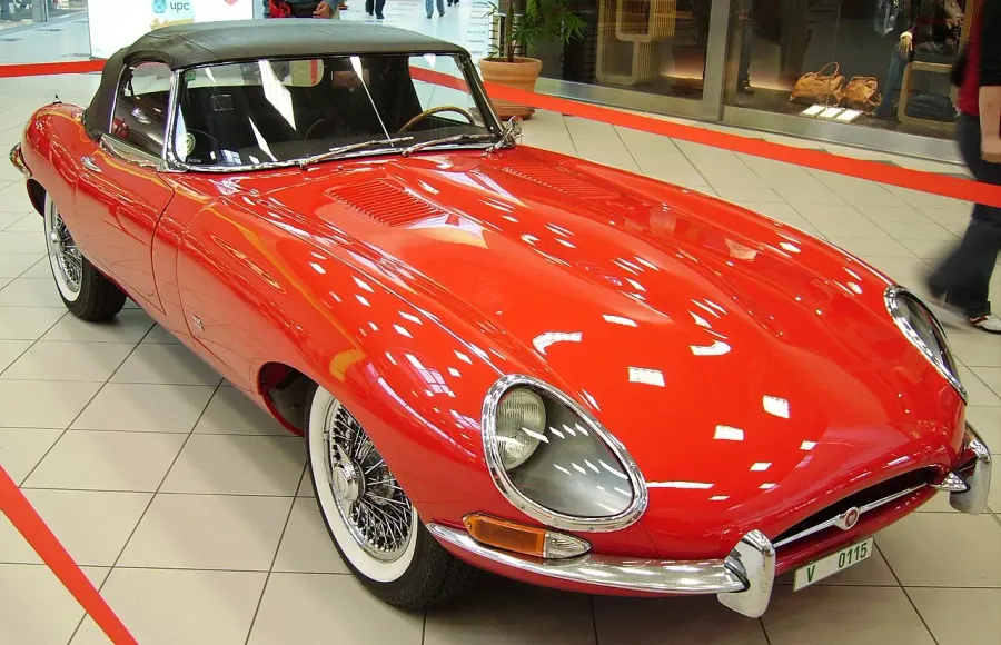 La carte Jaguar Type E