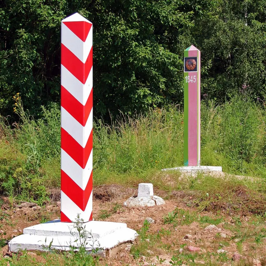 The Belarus–Poland border card