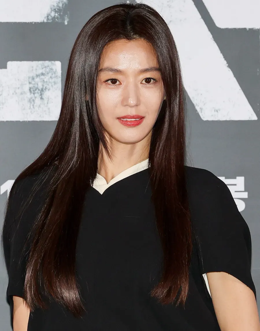 The Jun Ji-hyun card
