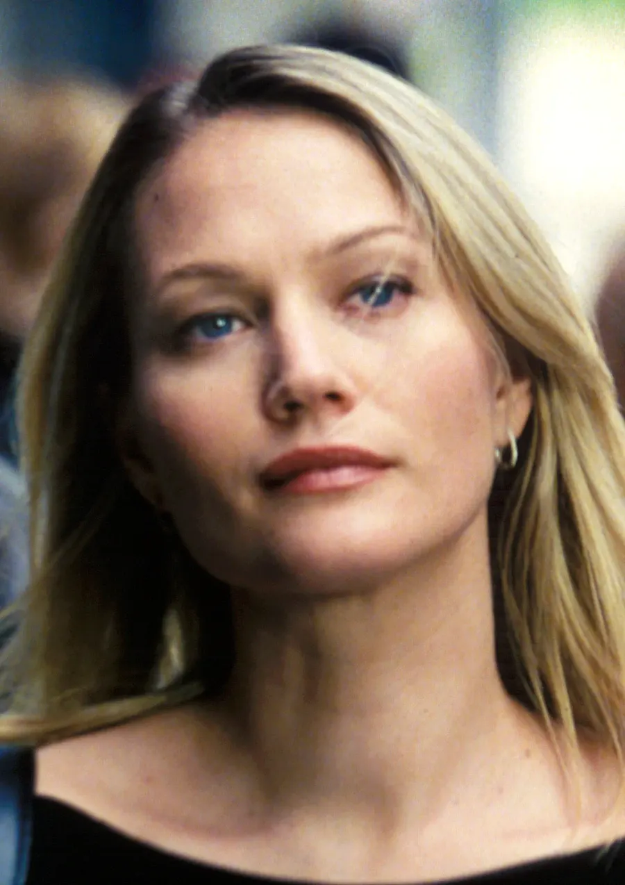 The Sarah Wynter card