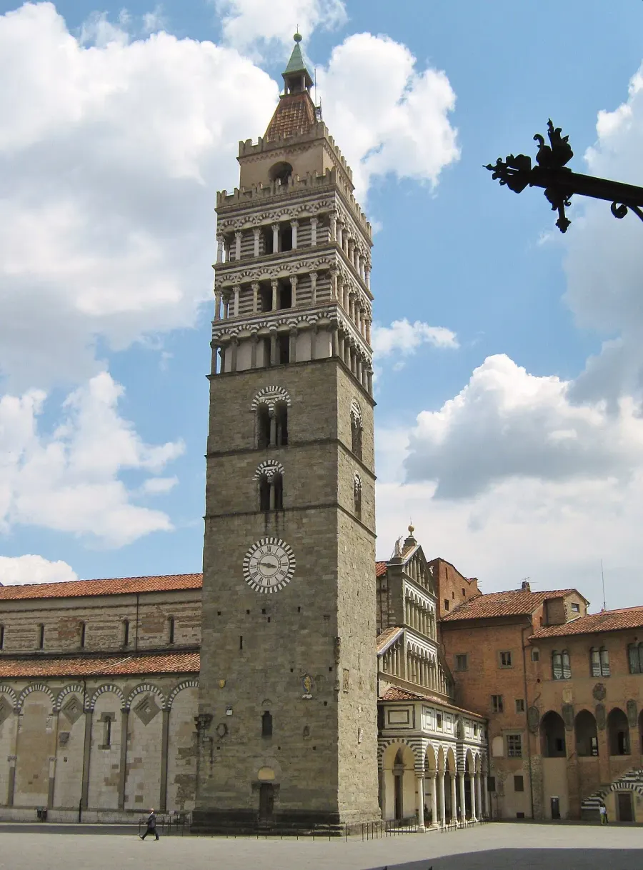The Pistoia Cathedral card