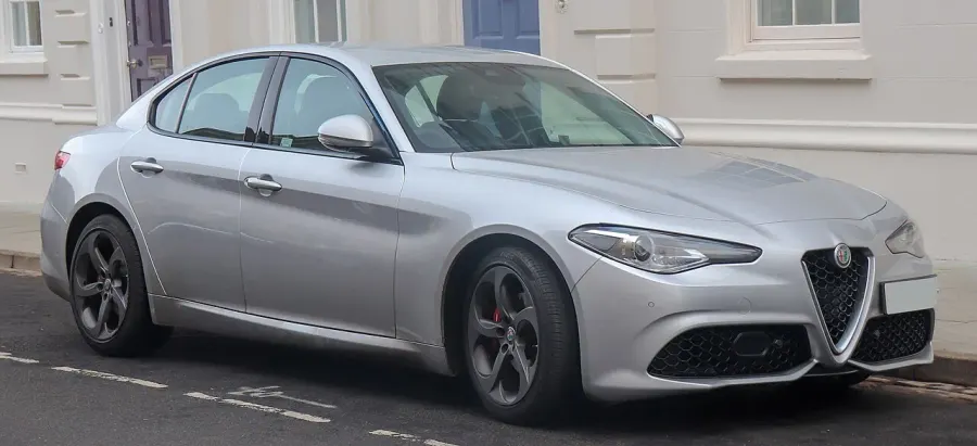 The Alfa Romeo Giulia card