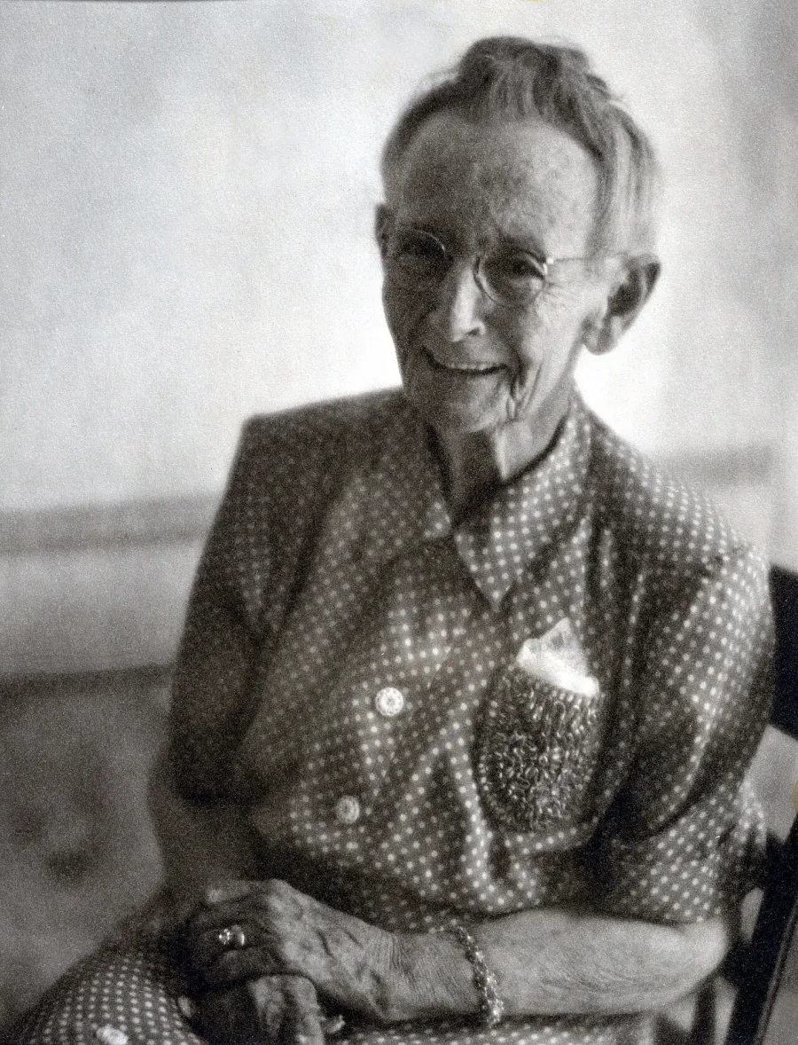 The Grandma Moses card