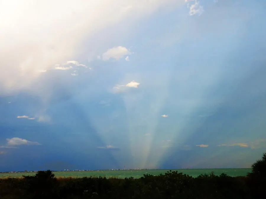 The Anticrepuscular rays card