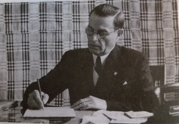 La carte Radoslav Ostrovski