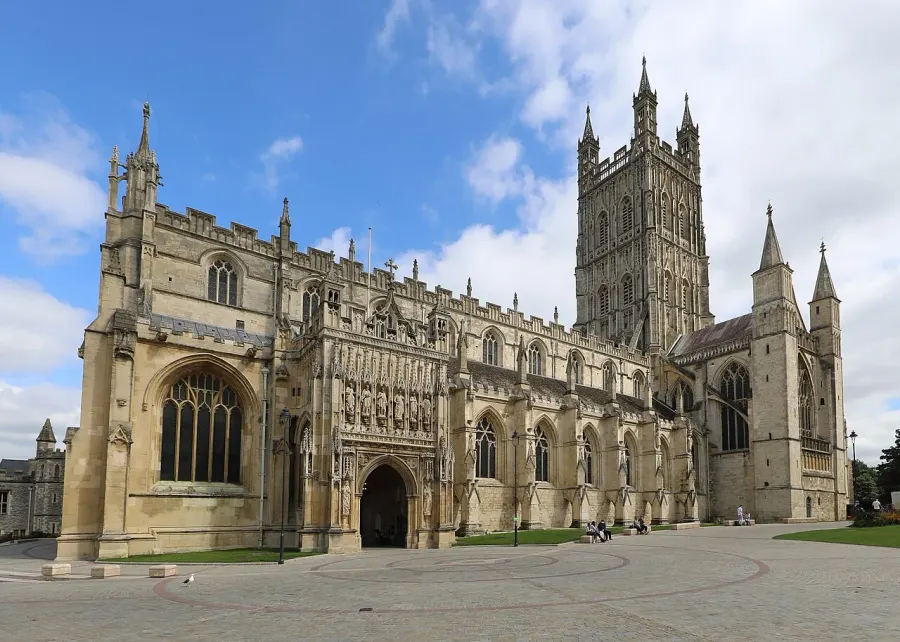 The Gloucester Cathedral card