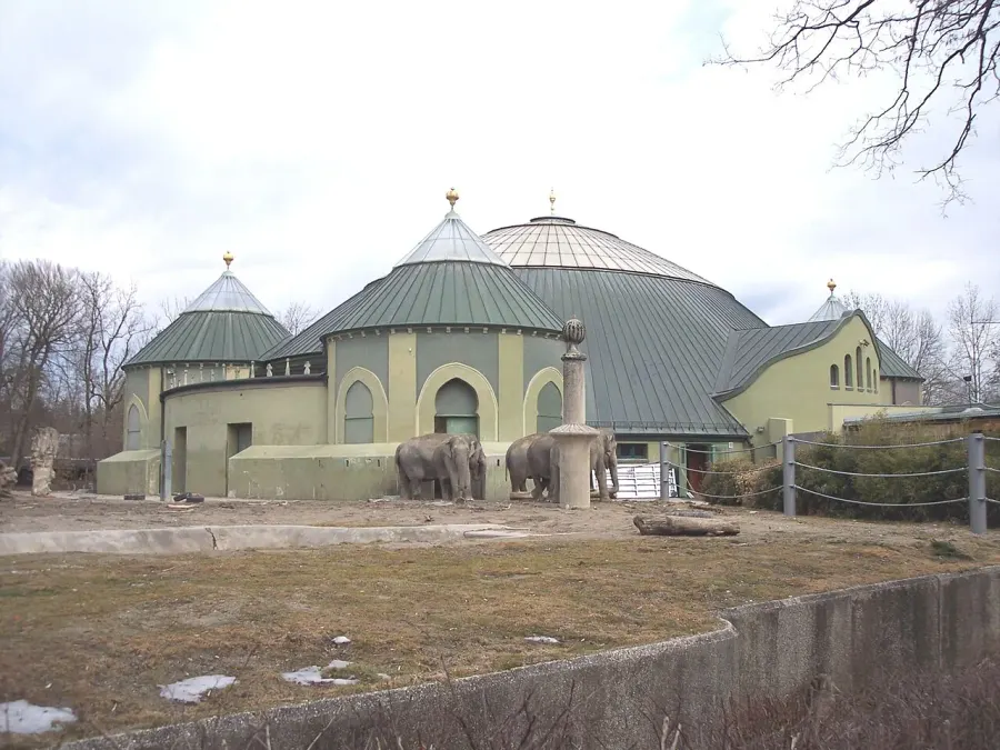 The Hellabrunn Zoo card