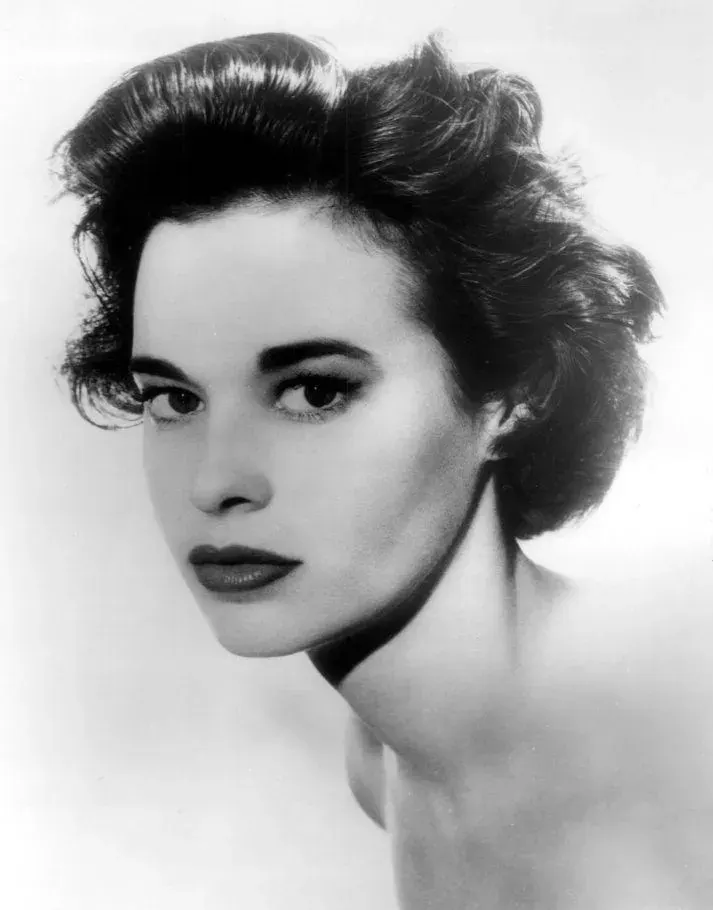 The Gloria Vanderbilt card