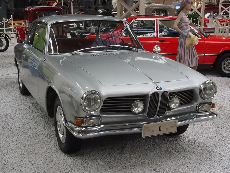 The BMW 3200 CS card