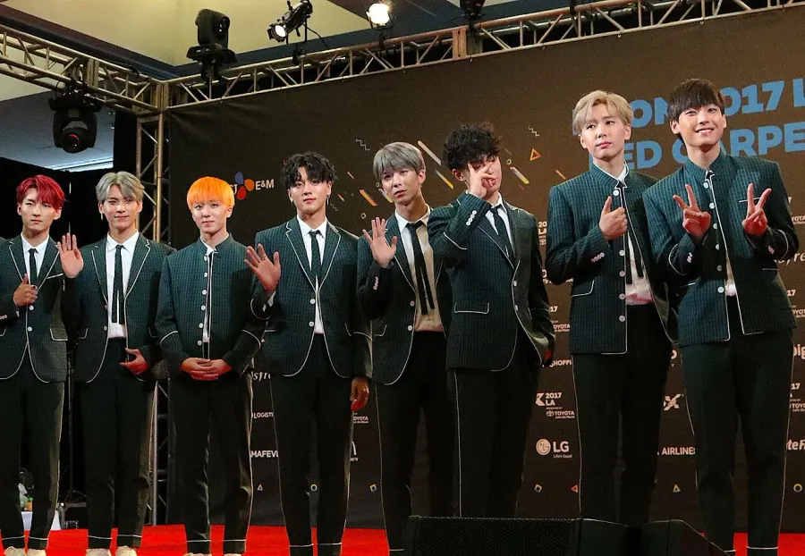 La carte SF9