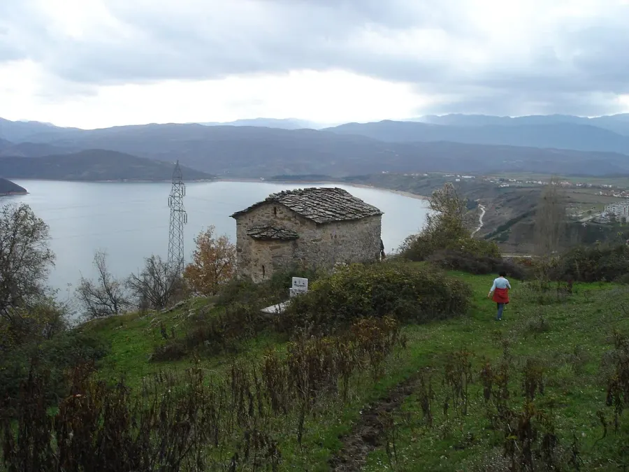 La carte Église Sainte-Barbara de Raytchitsa