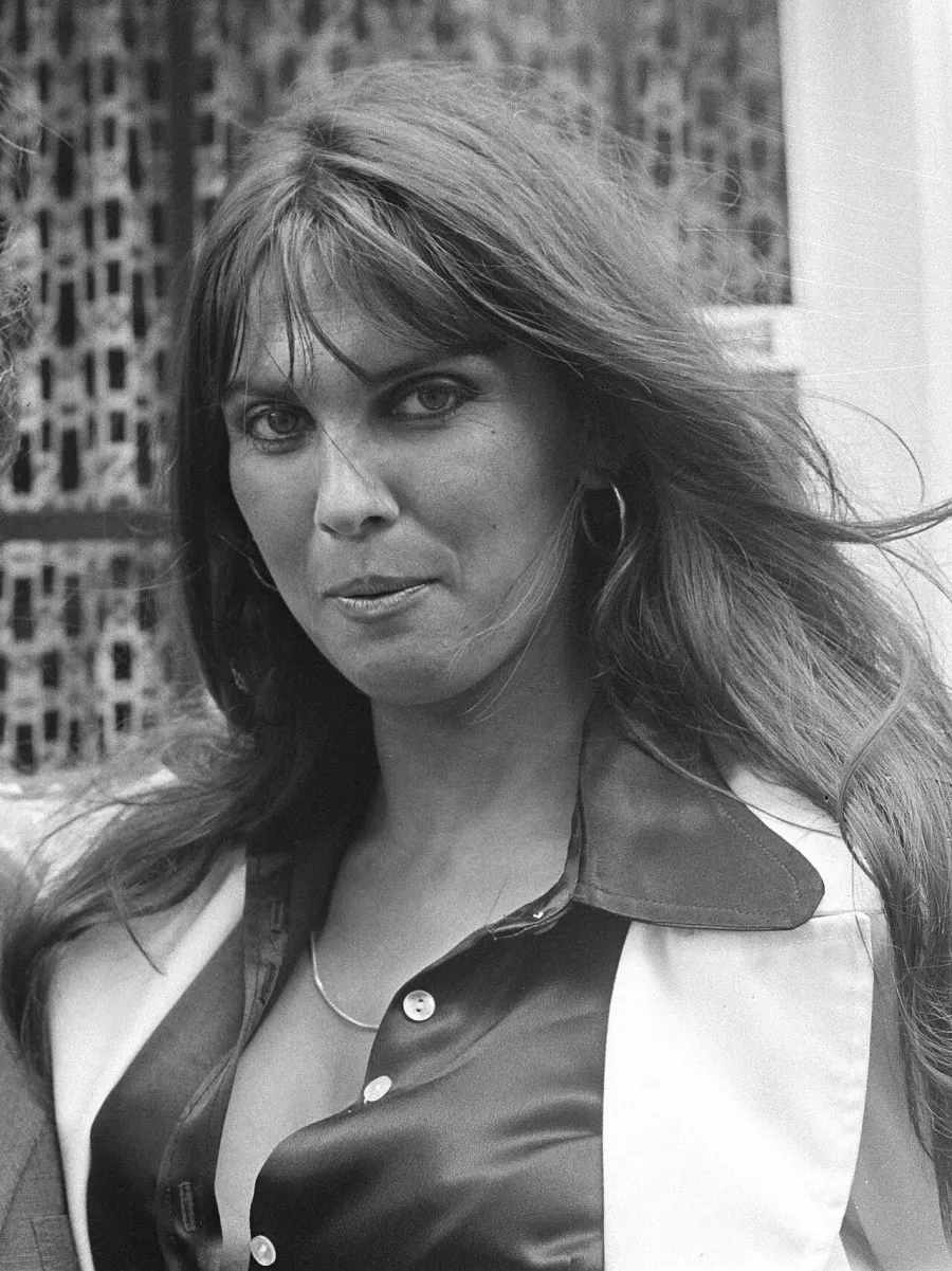 La carte Caroline Munro