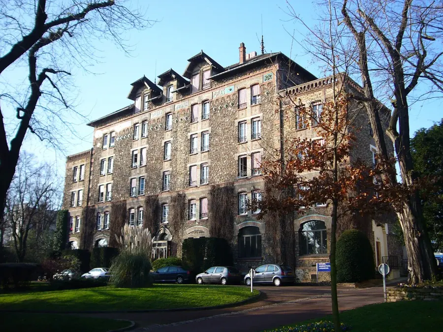 The École Spéciale des Travaux Publics card