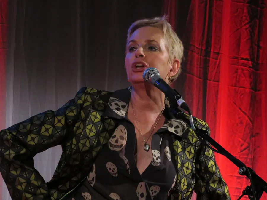 La carte Ellen Foley