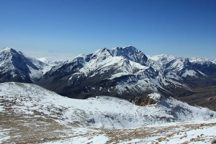 The Azerbaijan–Russia border card