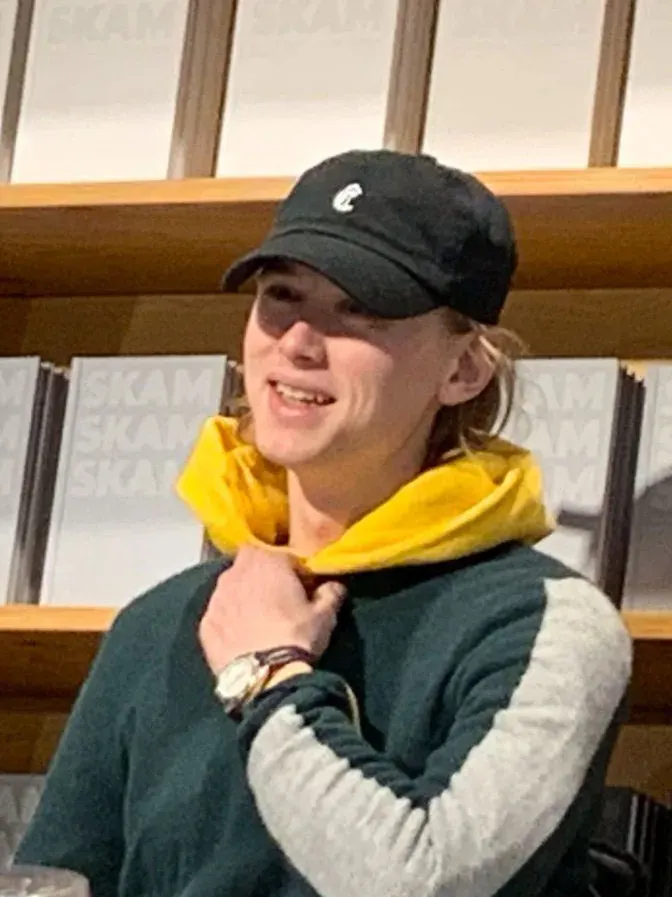 The Henrik Holm card