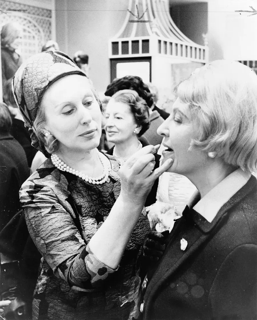 The Estée Lauder card