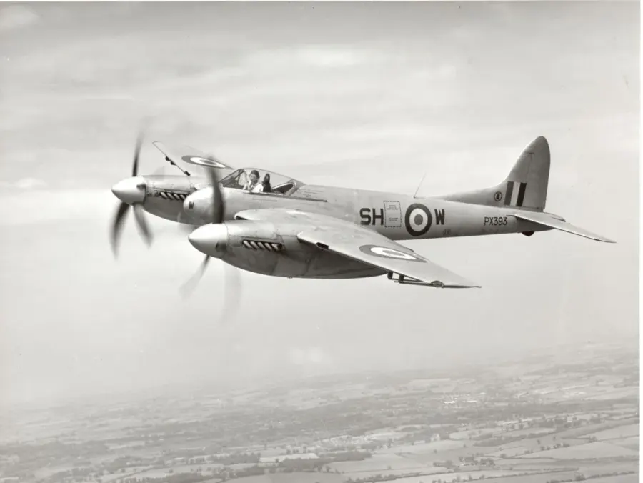 The De Havilland Hornet card