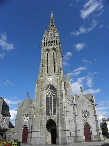La carte Basilique Notre-Dame-de-l'Assomption de La Guerche-de-Bretagne