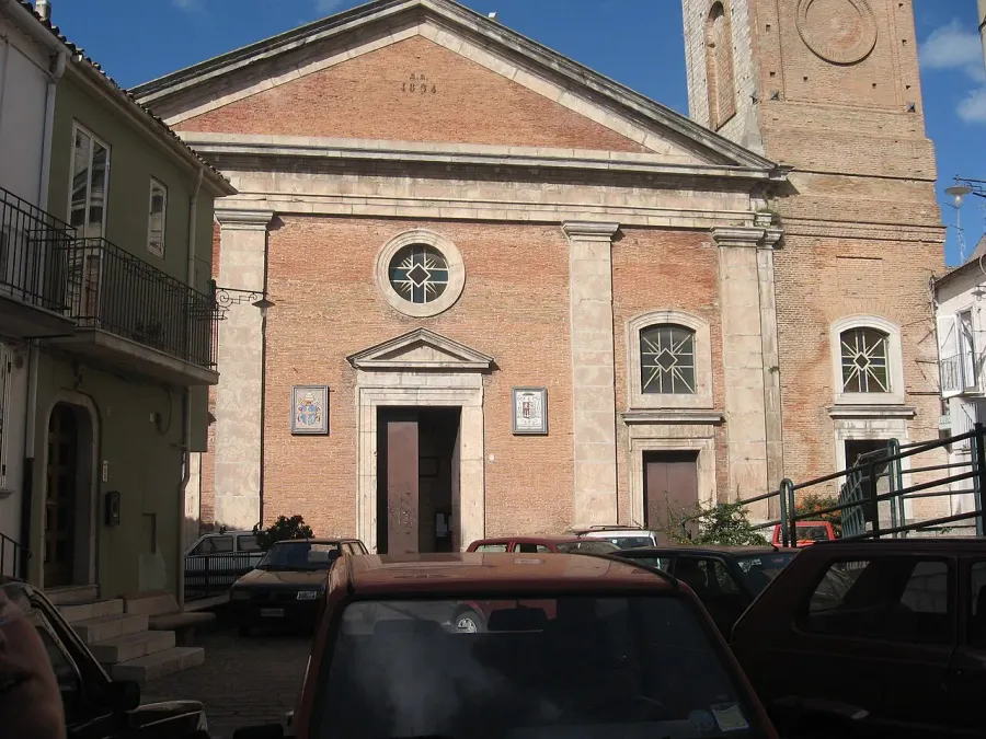 La carte Basilique pontificale Santa-Maria del Carmine d'Avigliano