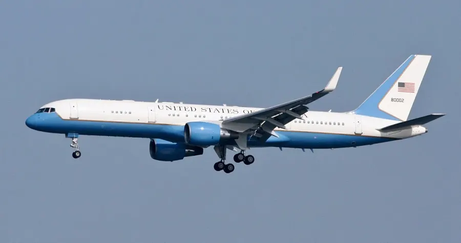 The Boeing C-32 card