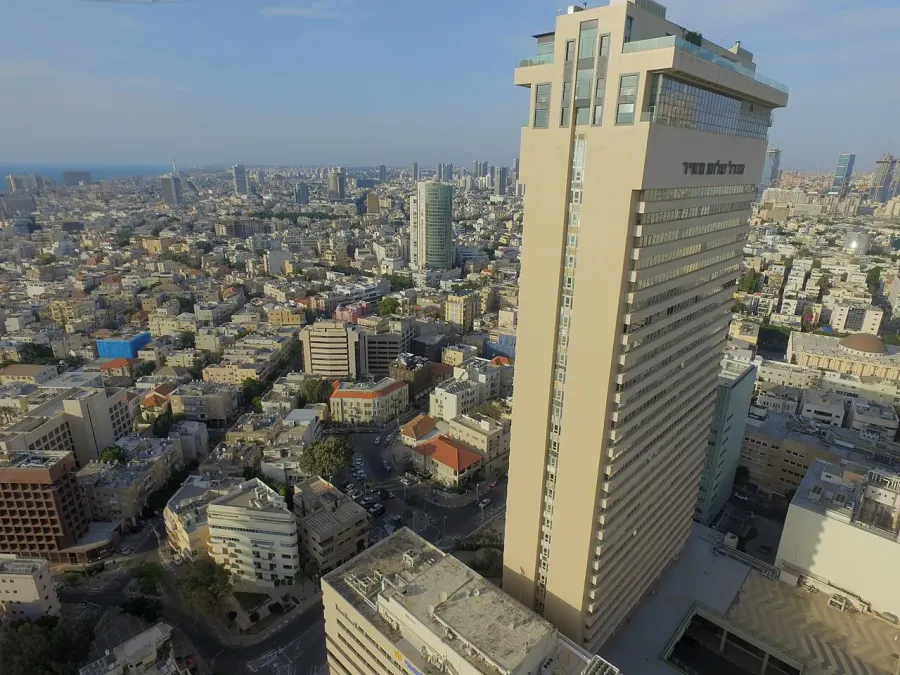 The Shalom Meir Tower card