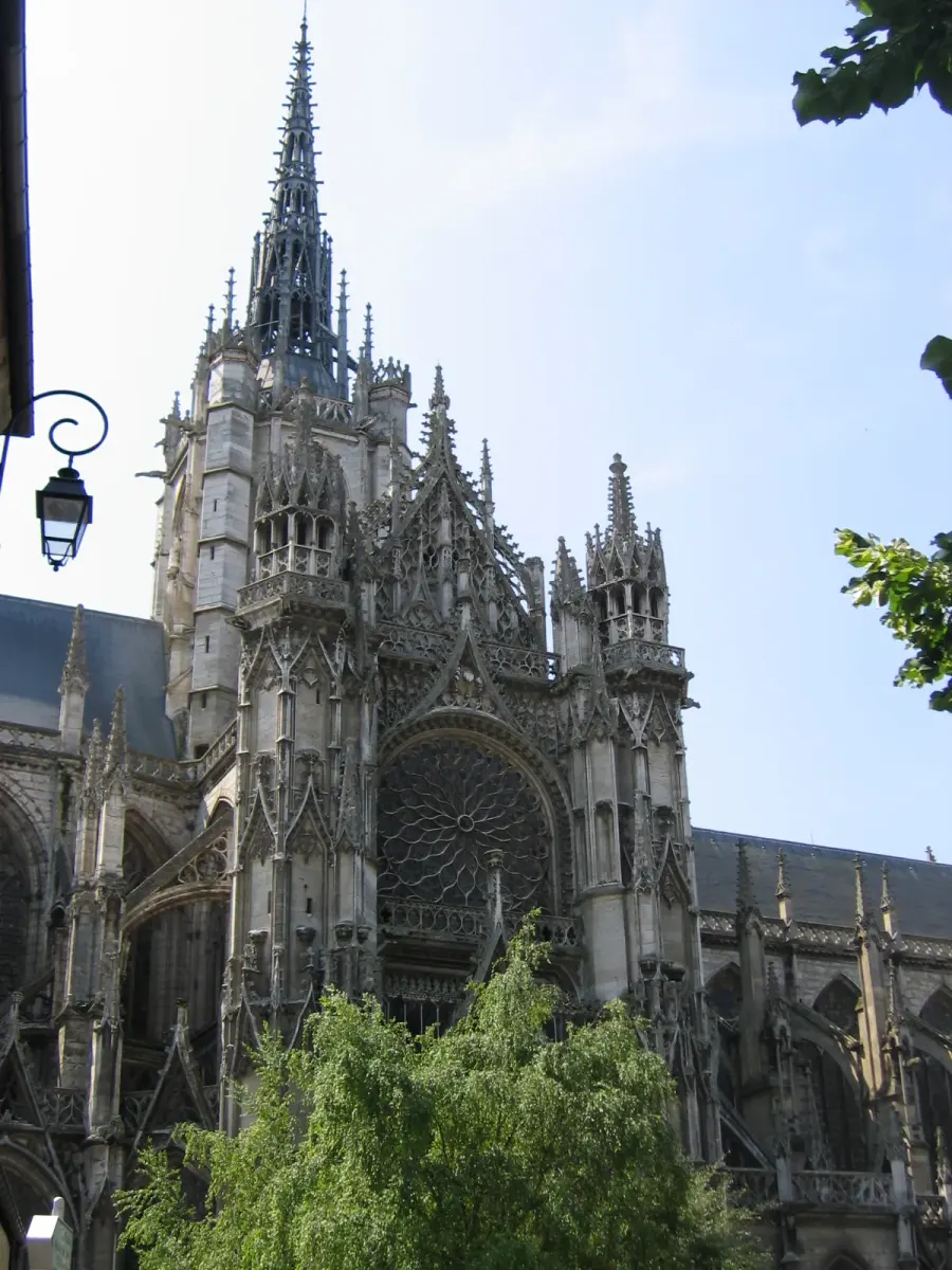 The Évreux Cathedral card