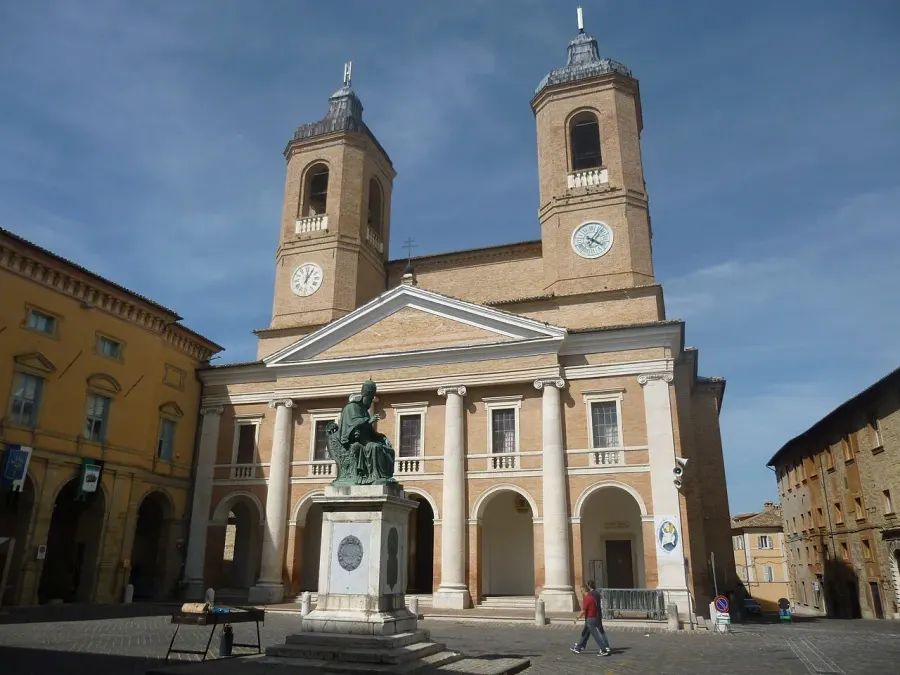 The Camerino Cathedral card