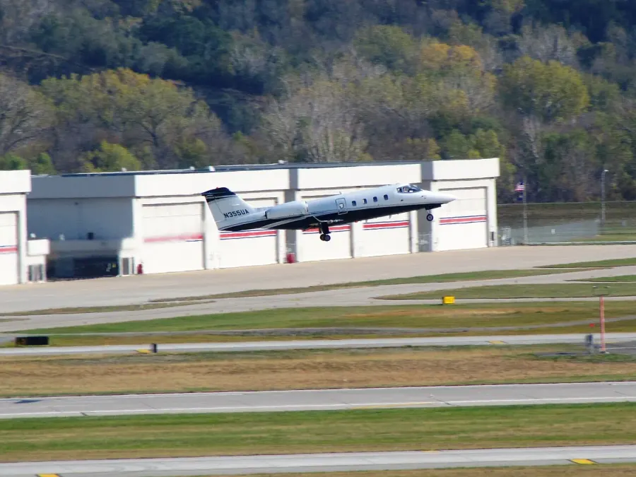 La carte Learjet 55